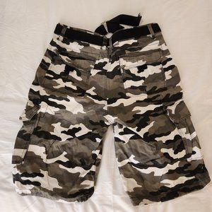 Came cargo shorts NWOT
